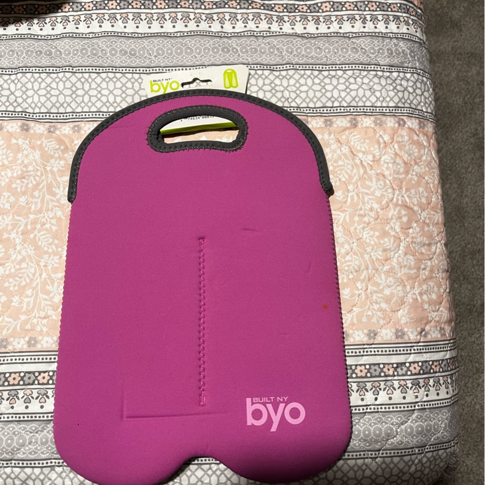 Wine carrier